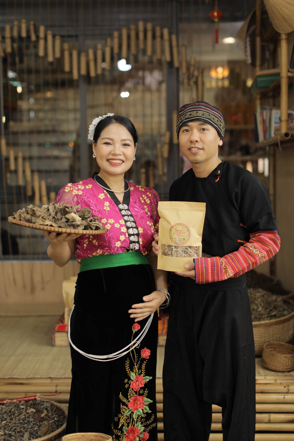 hinh-gioi-thieu-phai-2